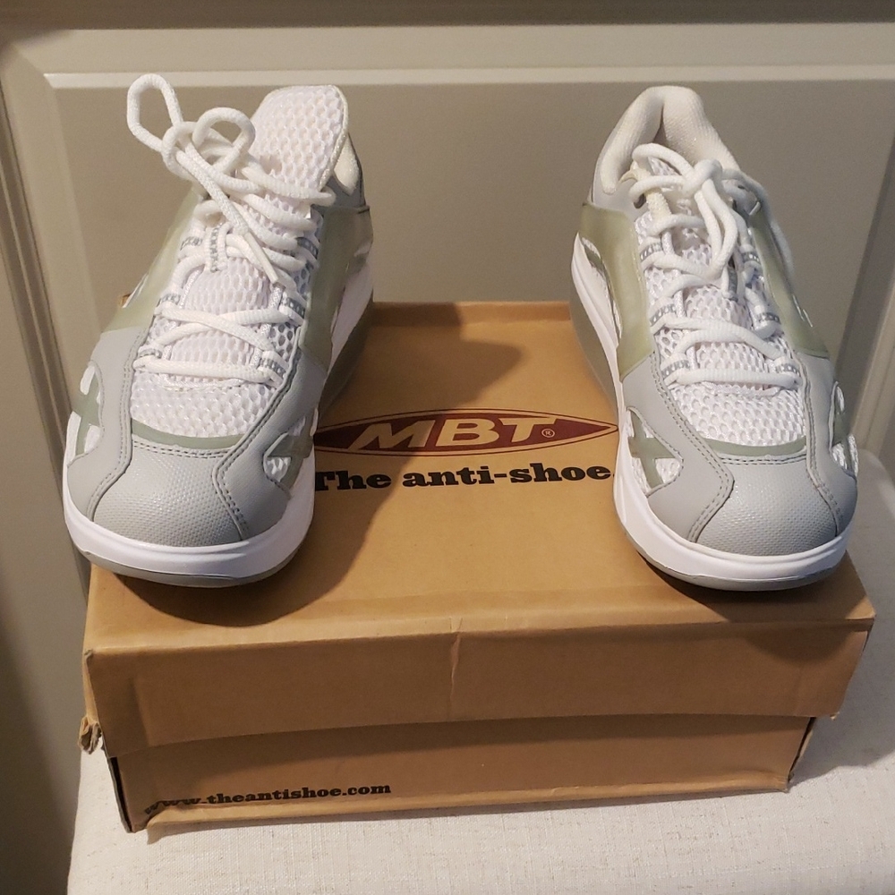 MBT Woman White and Pale Green/Light Gray Athletic Sneakers